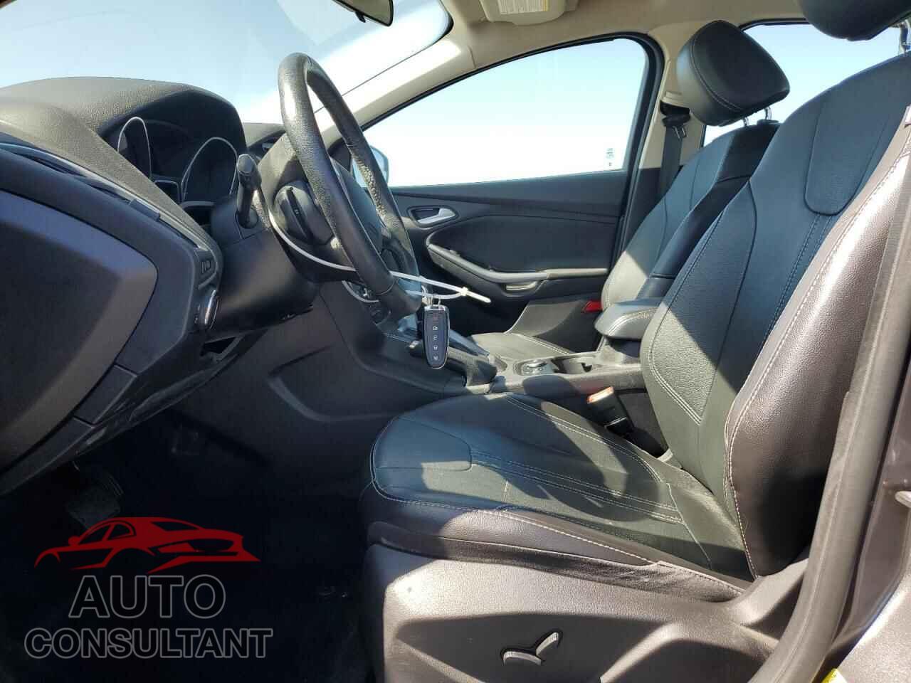 FORD FOCUS 2014 - 1FADP3J26EL276824
