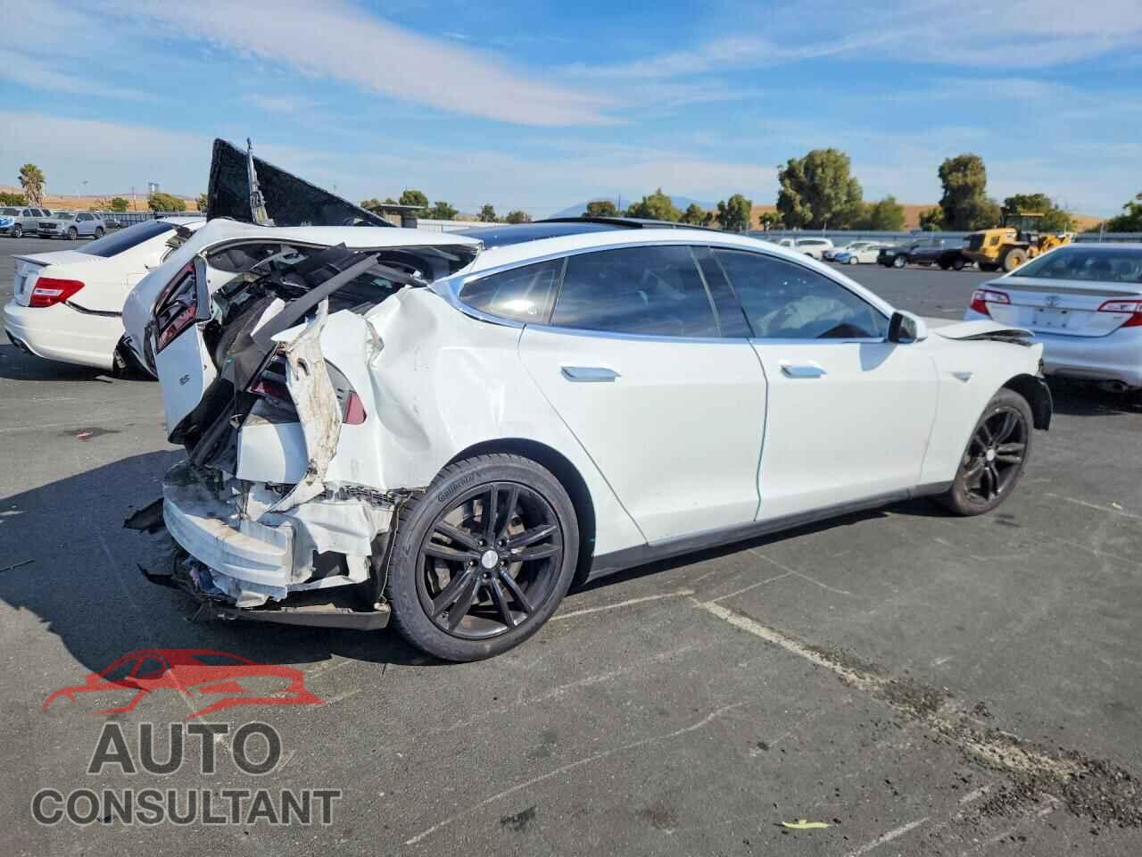 TESLA MODEL S 2013 - 5YJSA1DN7DFP25667