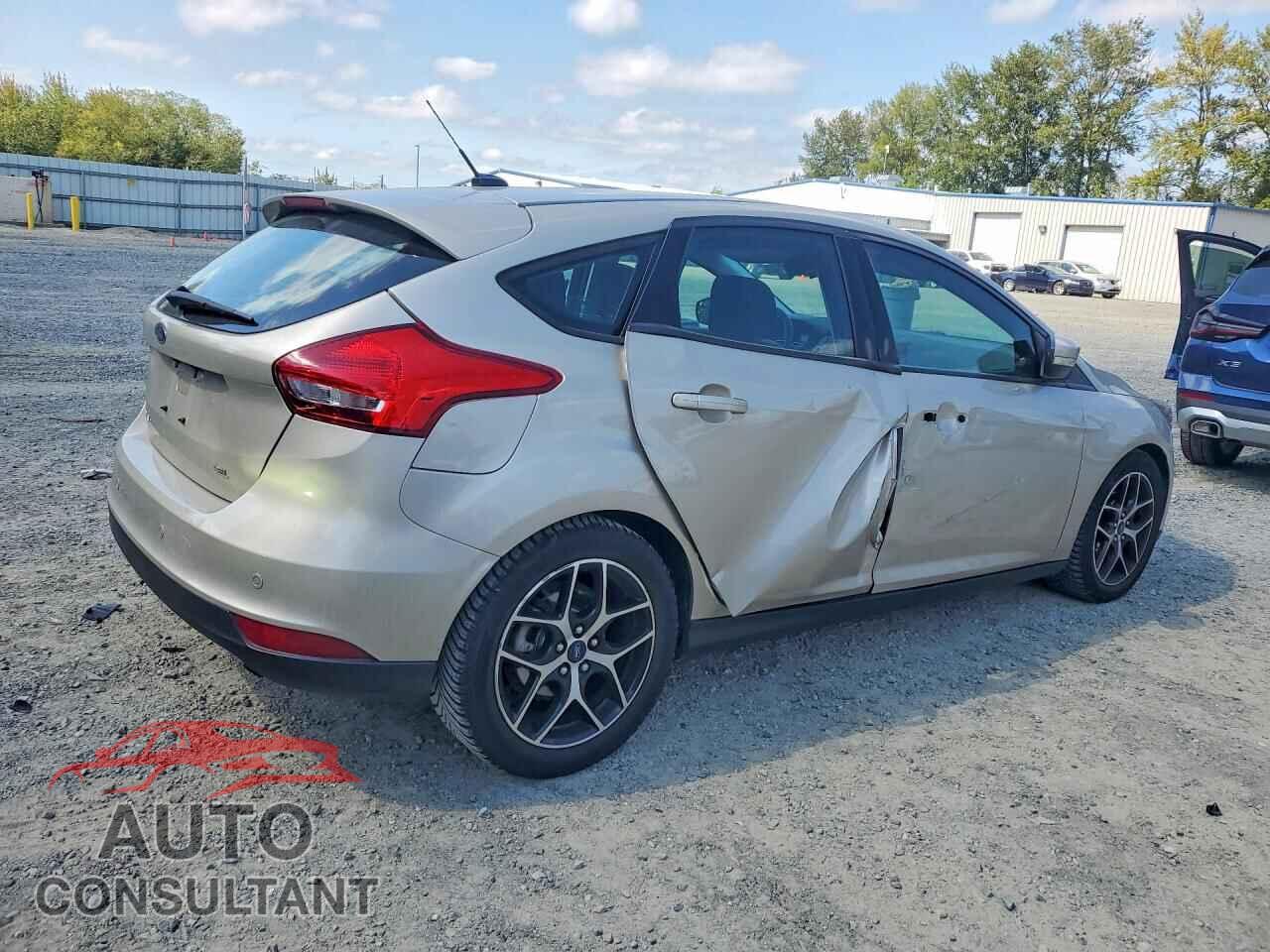 FORD FOCUS 2017 - 1FADP3M23HL246342
