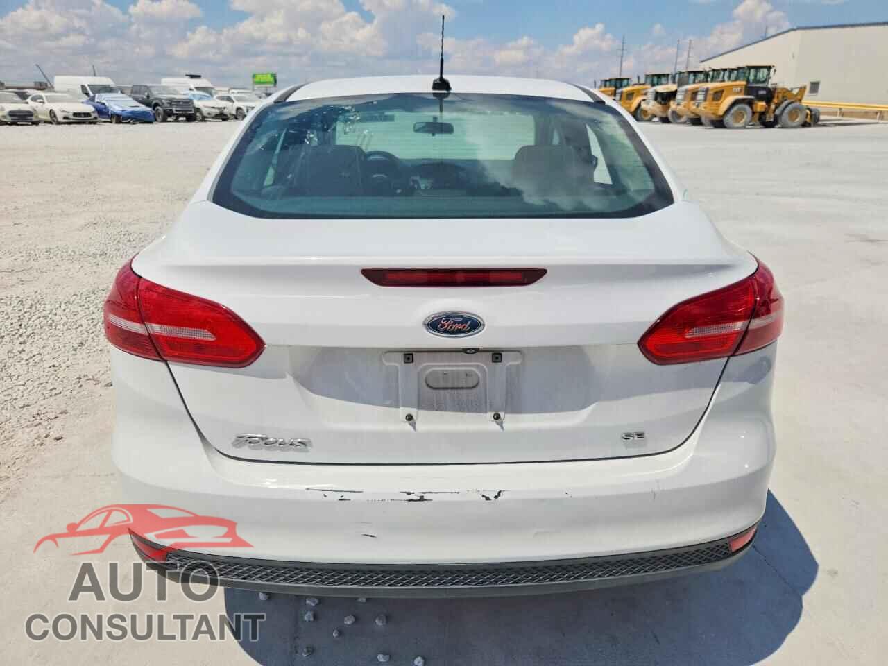 FORD FOCUS 2017 - 1FADP3F22HL318774