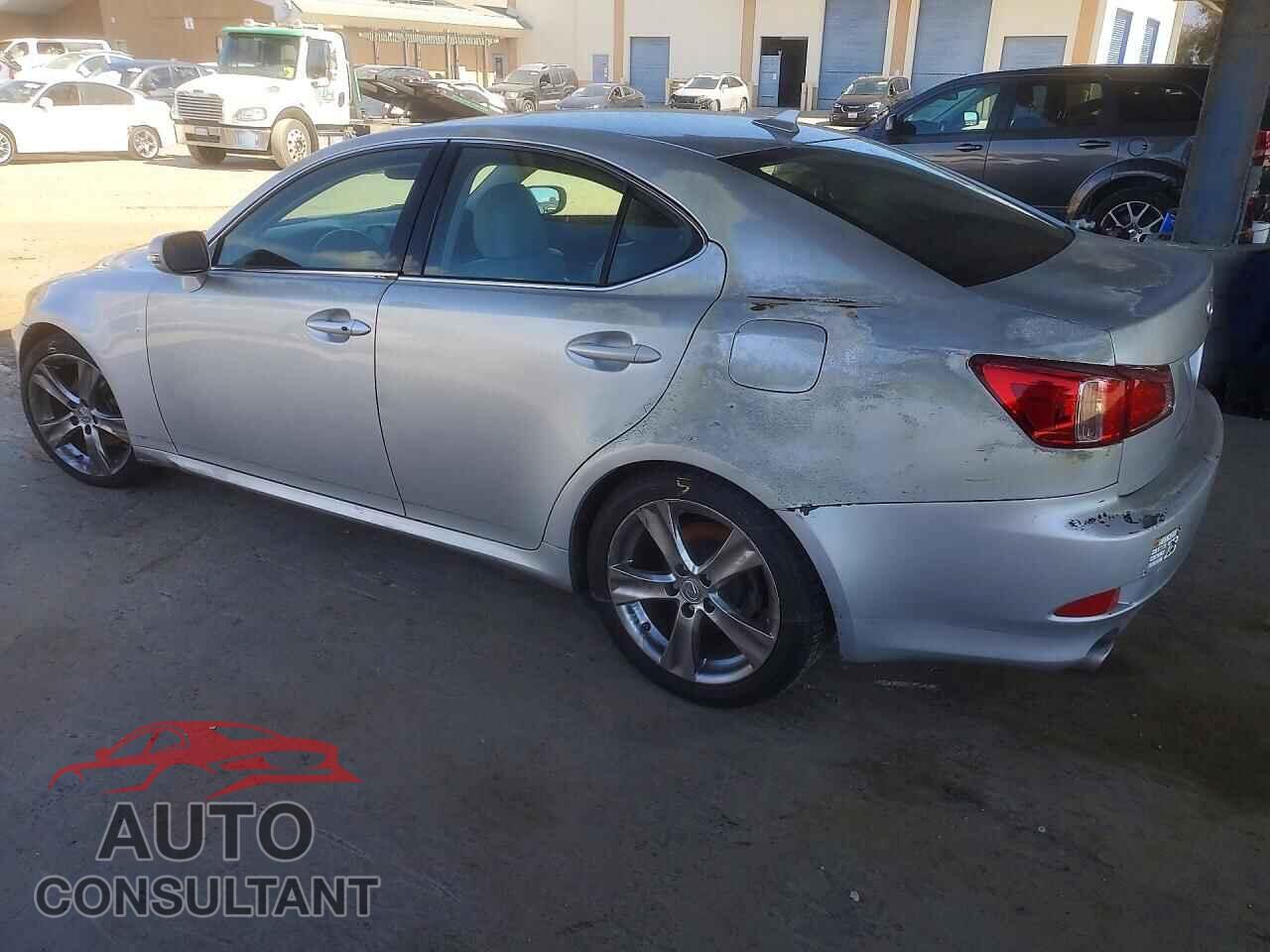 LEXUS IS 2011 - JTHBF5C22B5132795