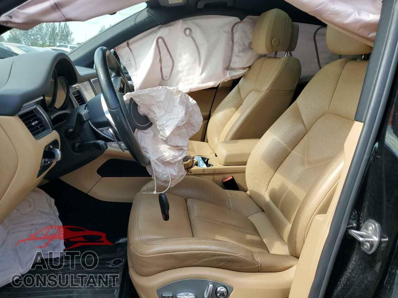 PORSCHE MACAN 2017 - WP1AA2A54HLB80356