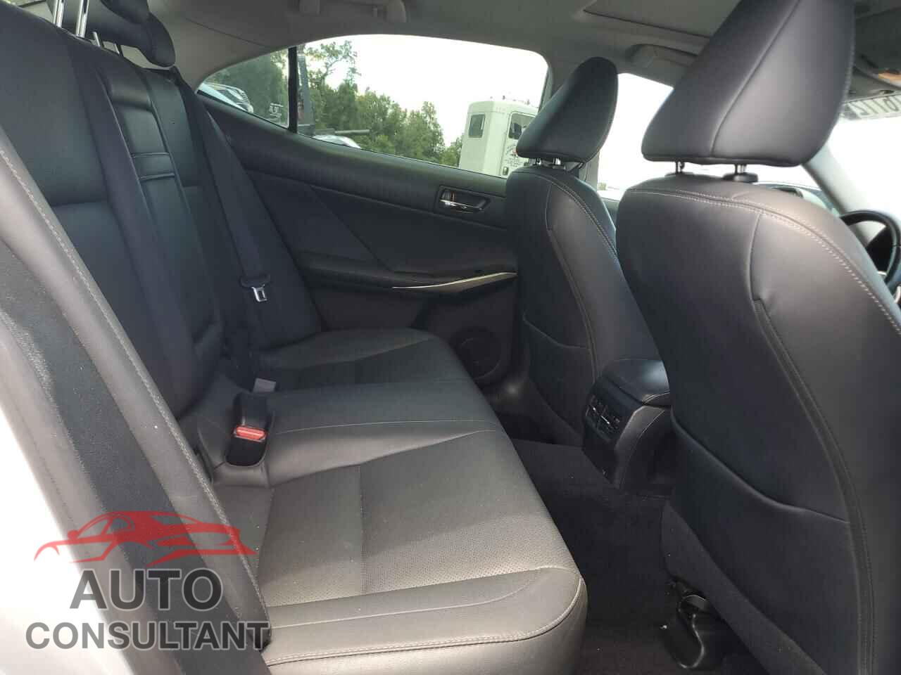 LEXUS IS 2015 - JTHBF1D29F5045991