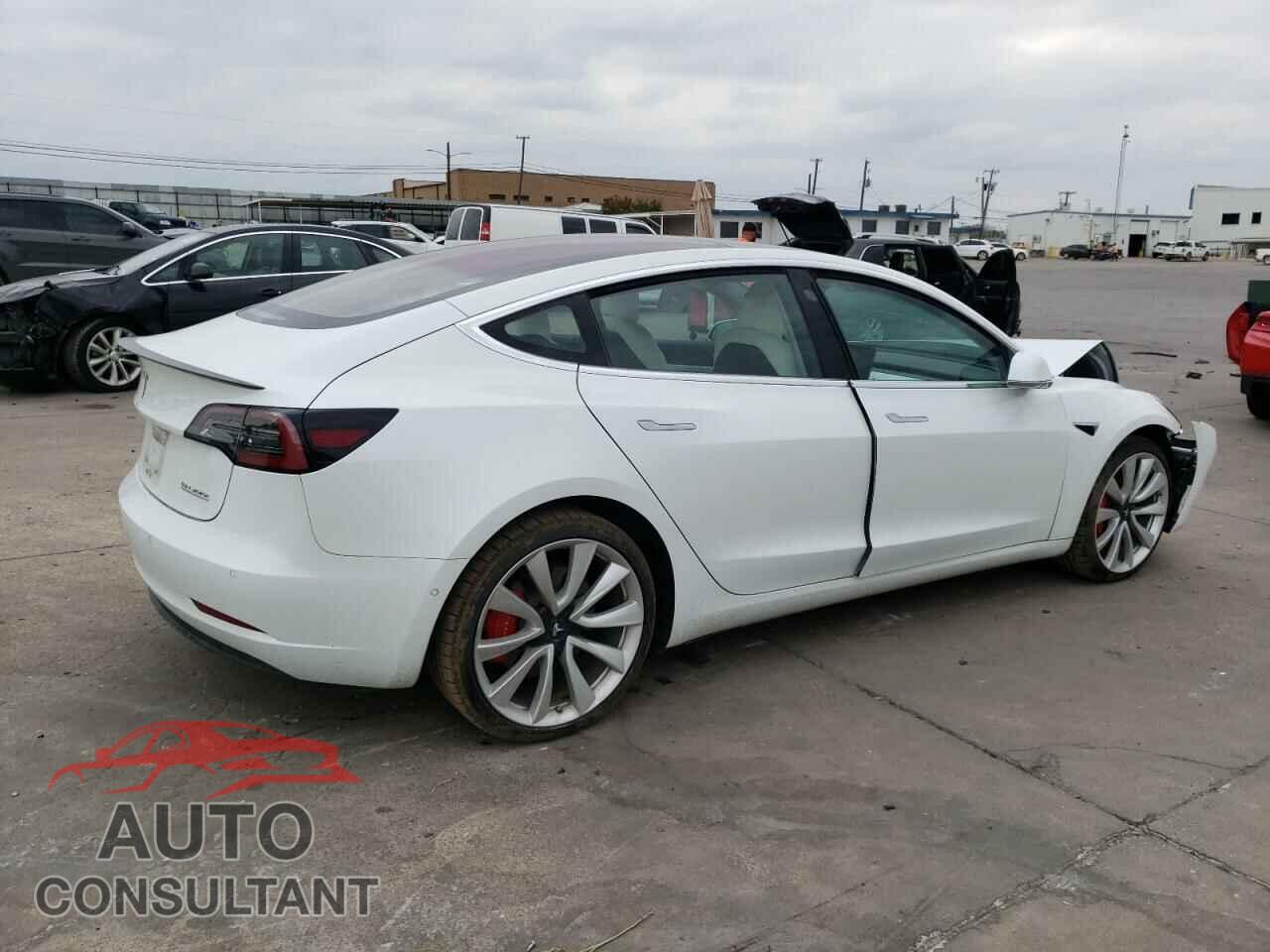 TESLA MODEL 3 2018 - 5YJ3E1EB8JF081637