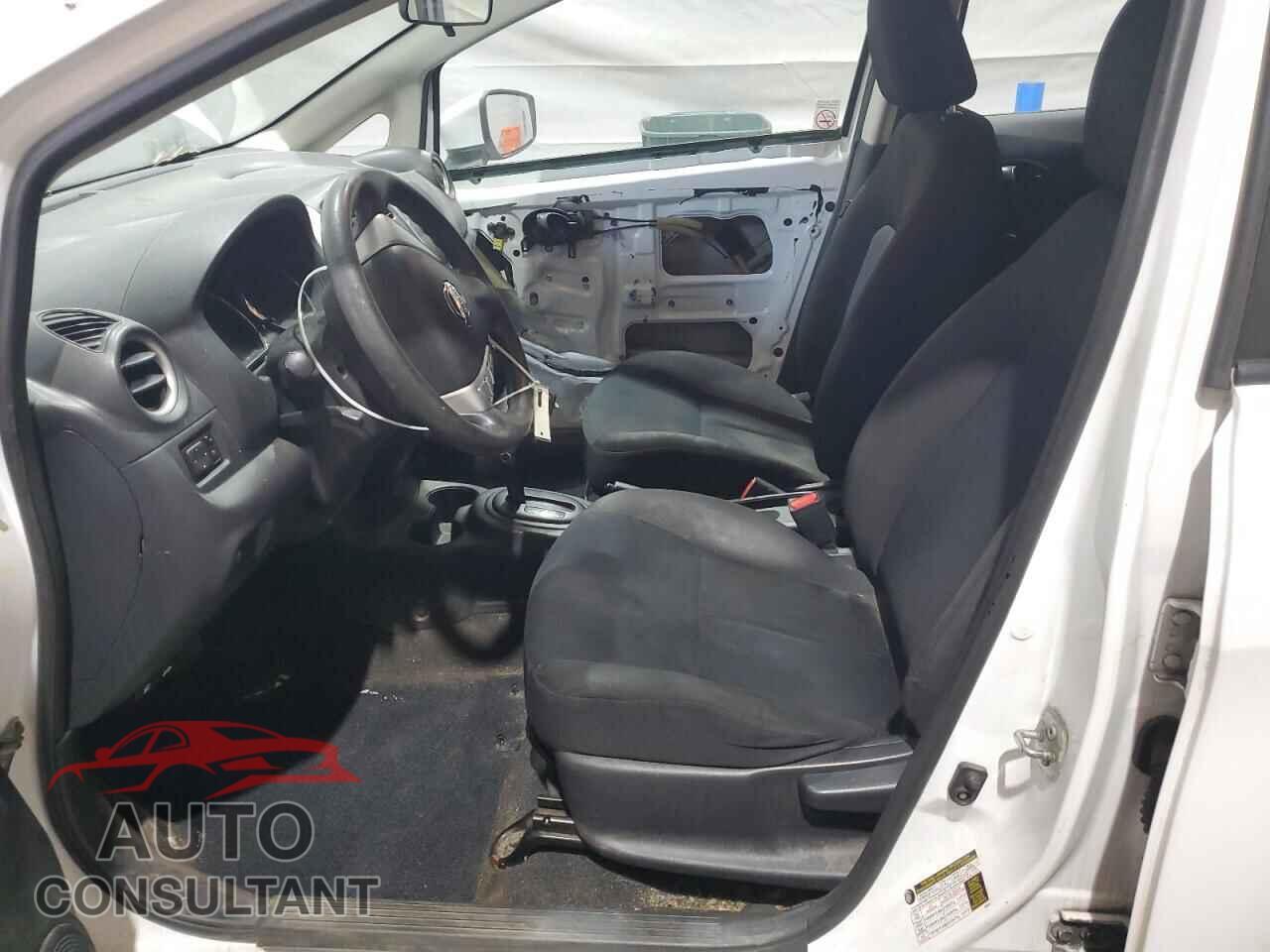 NISSAN VERSA 2017 - 3N1CE2CP1HL375044