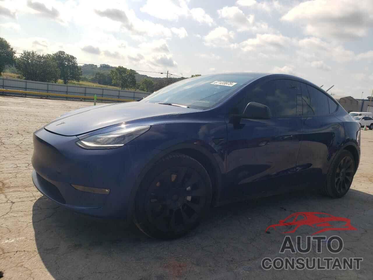 TESLA MODEL Y 2021 - 5YJYGDEEXMF111706