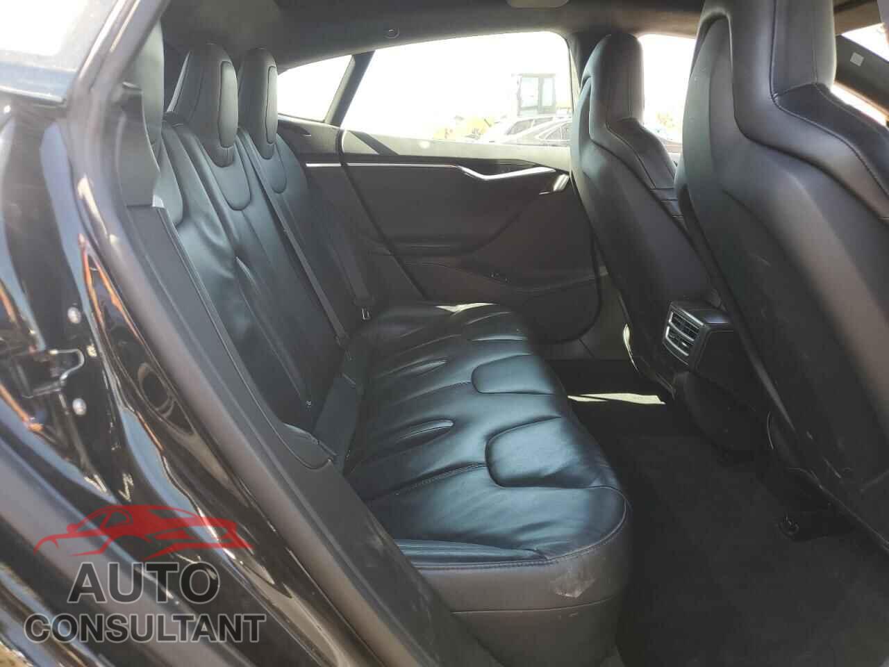 TESLA MODEL S 2015 - 5YJSA1E17FF114441