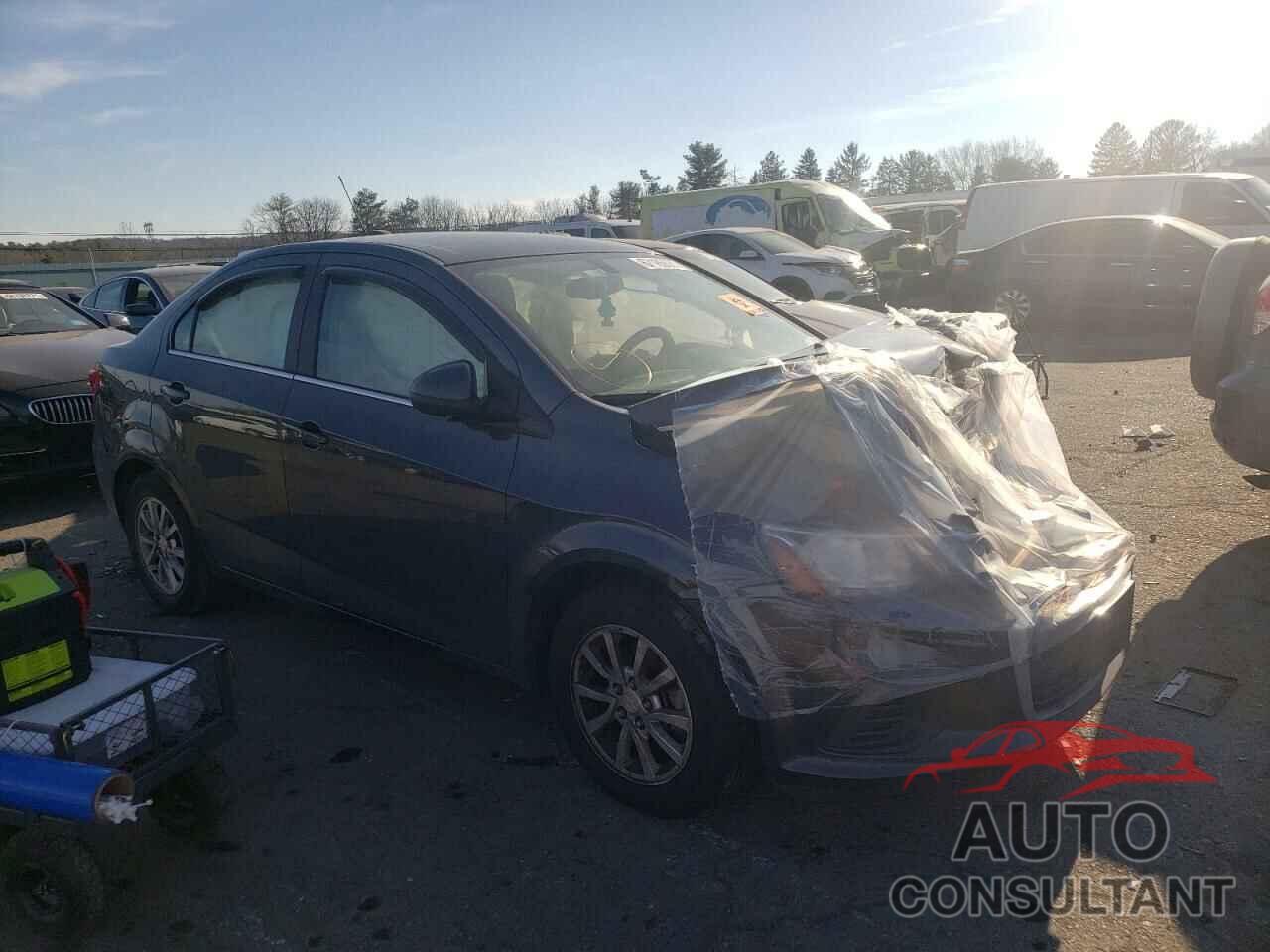 CHEVROLET SONIC 2019 - 1G1JD5SB8K4101683