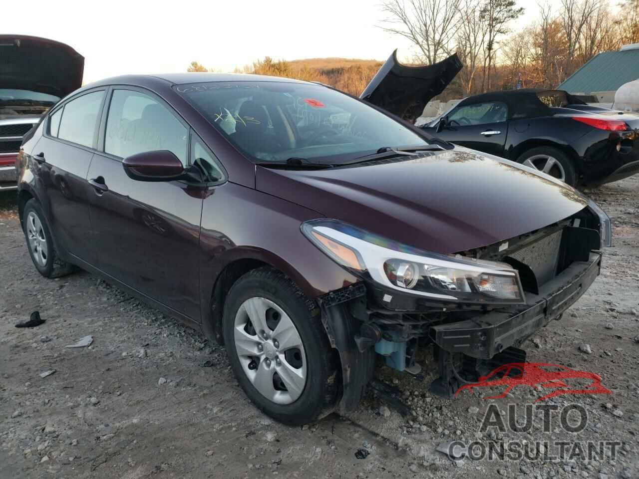 KIA FORTE 2018 - 3KPFK4A72JE239596