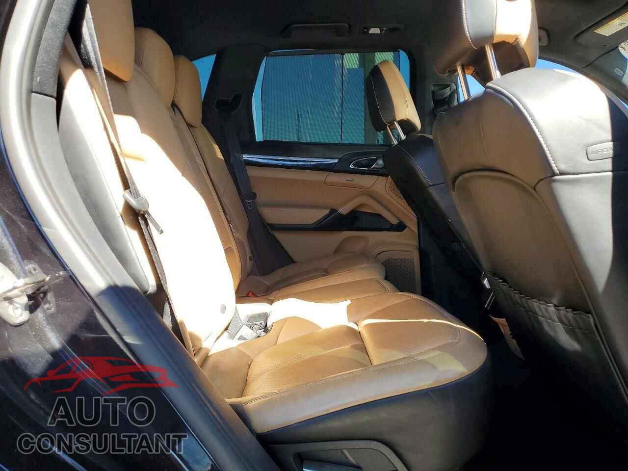 PORSCHE CAYENNE 2016 - WP1AA2A2XGKA14983