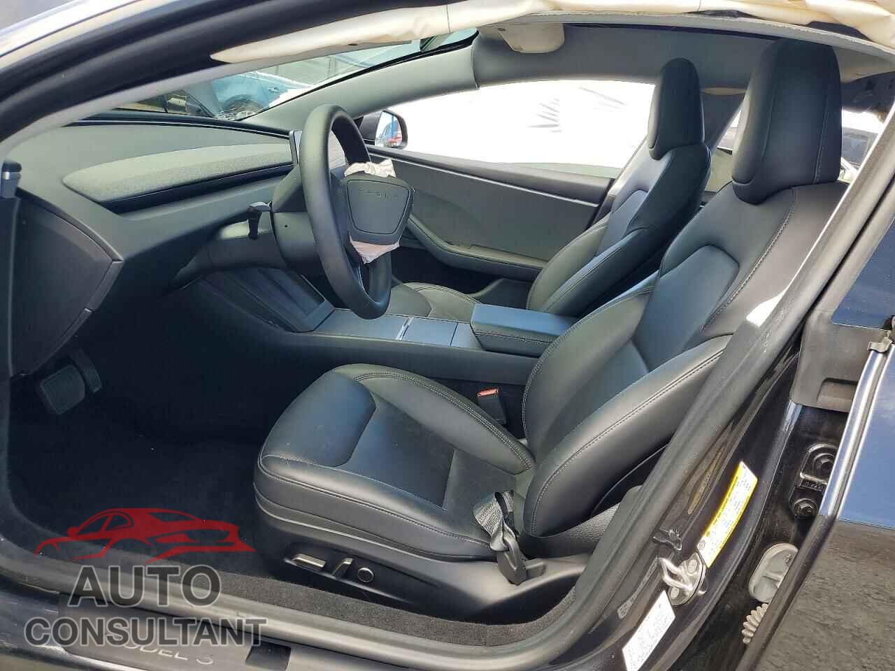 TESLA MODEL 3 2024 - 5YJ3E1EA0RF784457