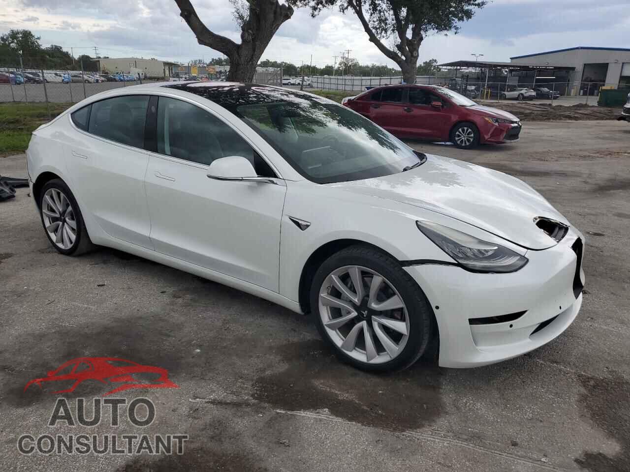 TESLA MODEL 3 2018 - 5YJ3E1EA7JF164855