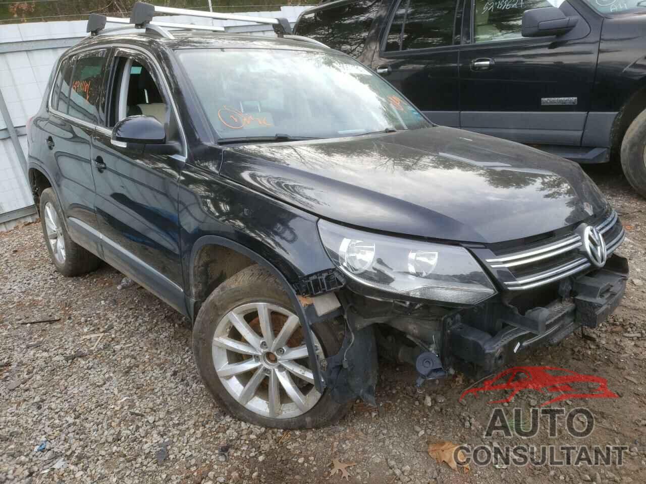 VOLKSWAGEN TIGUAN 2017 - WVGSV7AX8HW506436