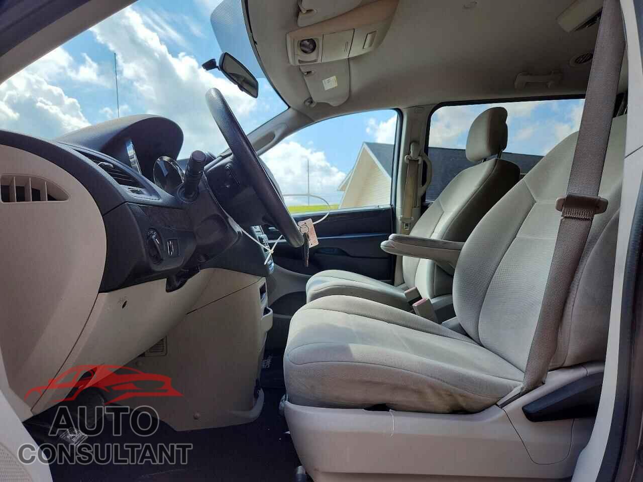 DODGE CARAVAN 2011 - 2D4RN4DG7BR674360