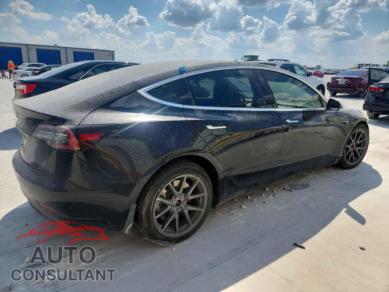 TESLA MODEL 3 2018 - 5YJ3E1EA0JF070283