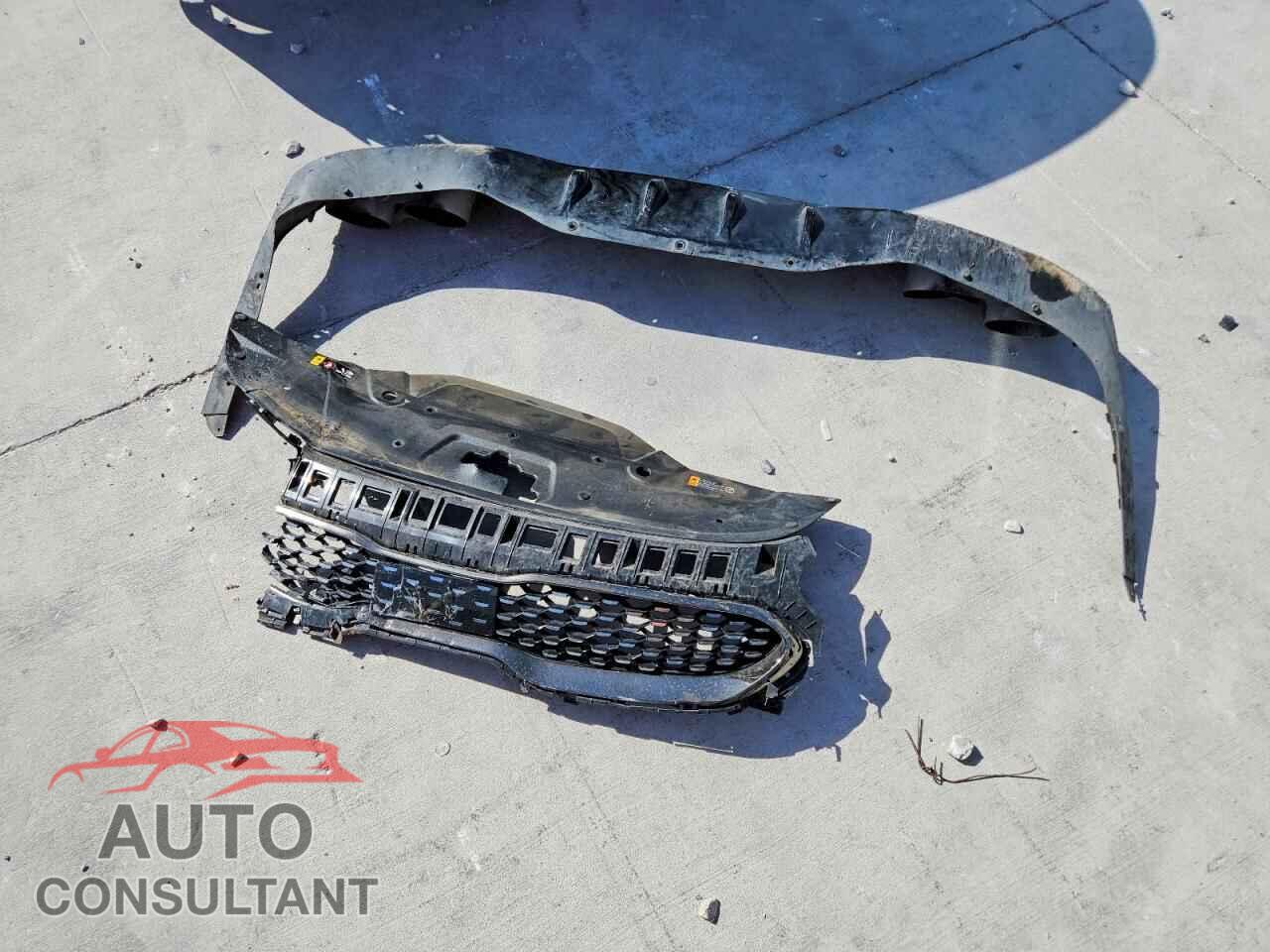 KIA STINGER 2023 - KNAE35LD9P6136852