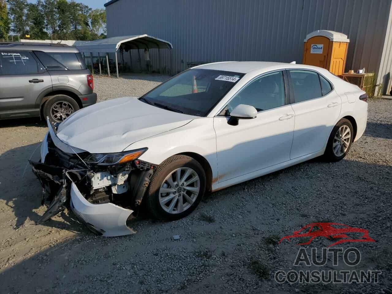 TOYOTA CAMRY 2021 - 4T1C11AK0MU604593