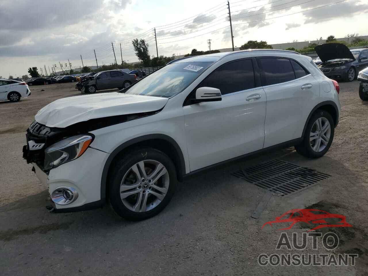 MERCEDES-BENZ GLA-CLASS 2018 - WDCTG4EB0JJ451168