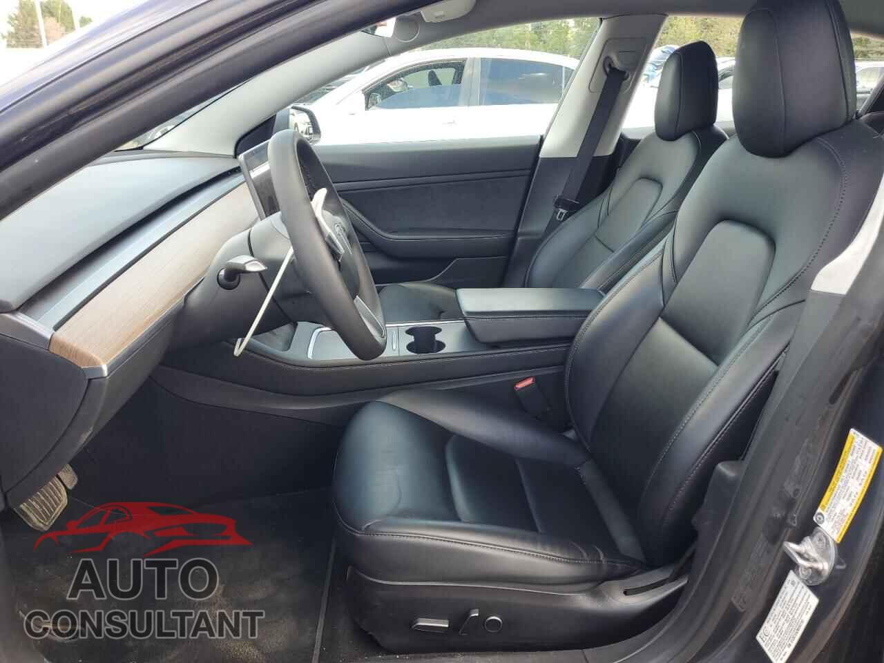 TESLA MODEL 3 2021 - 5YJ3E1EA2MF861161