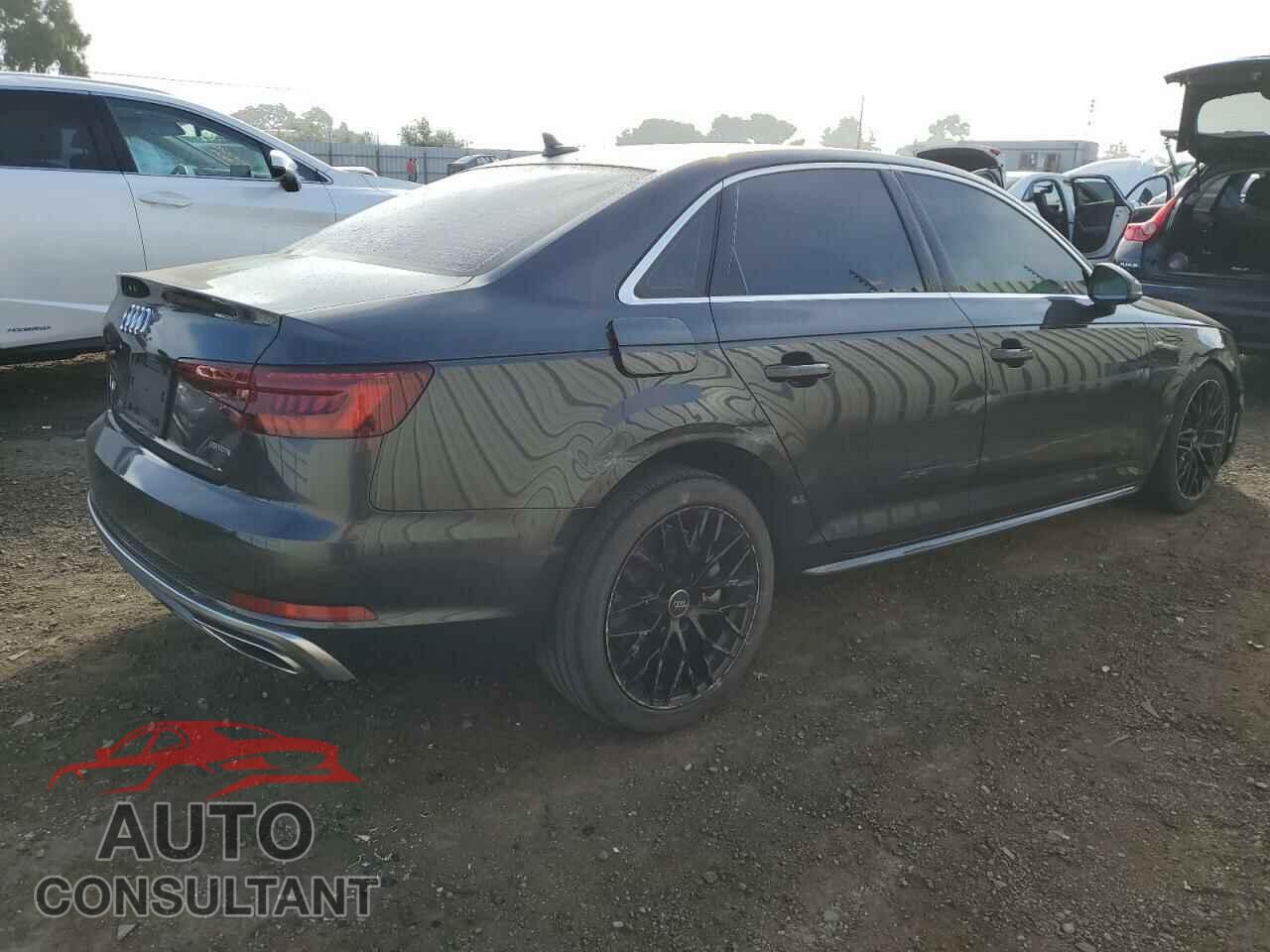 AUDI A4 2019 - WAUDNAF43KA100767