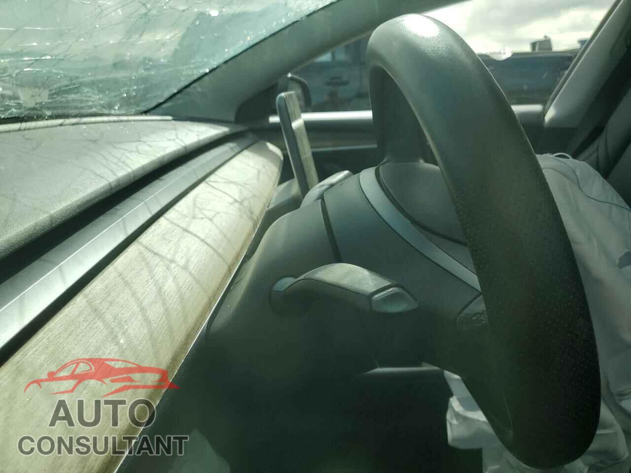 TESLA MODEL 3 2021 - 5YJ3E1EA4MF092310