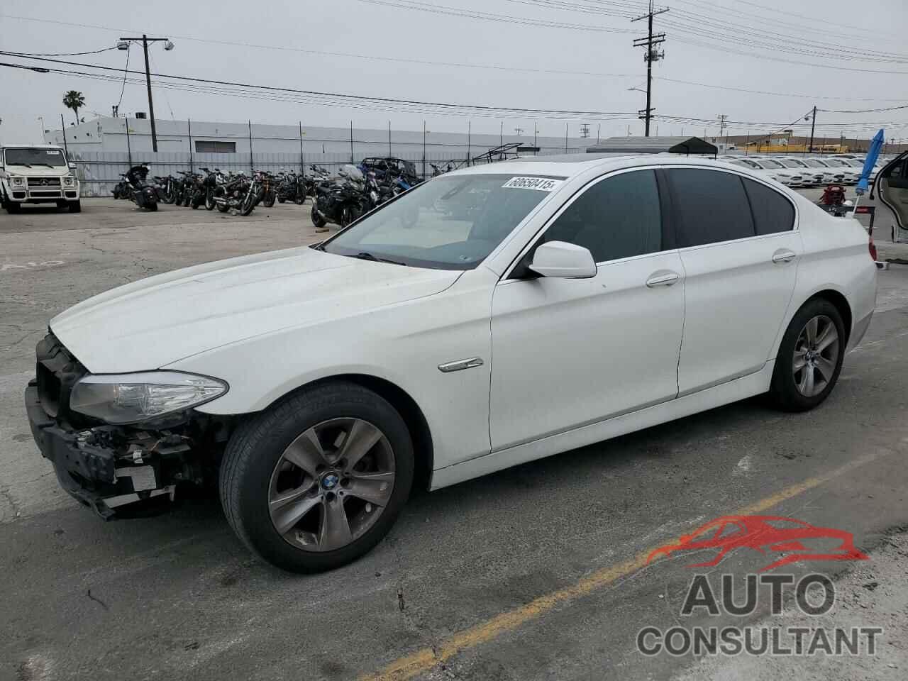 BMW 5 SERIES 2011 - WBAFR1C59BC744322