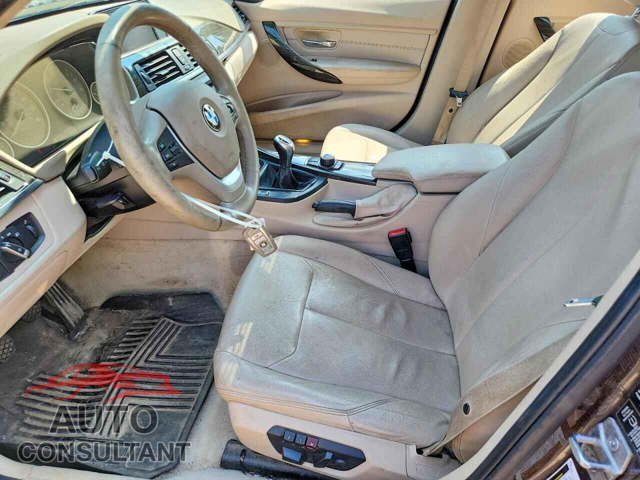 BMW 3 SERIES 2013 - WBA3B9C52DF140800