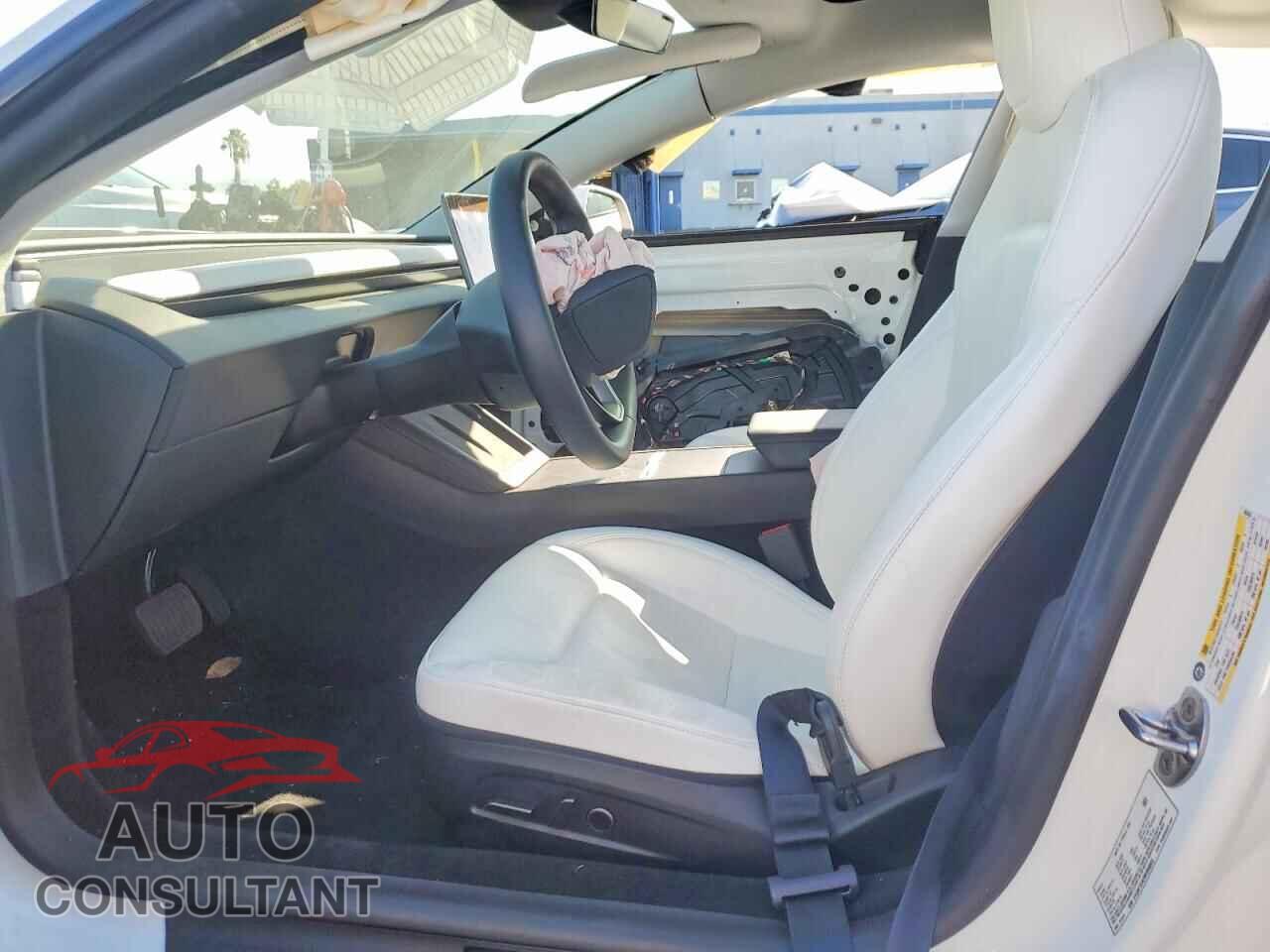 TESLA MODEL 3 2024 - 5YJ3E1EA2RF869655