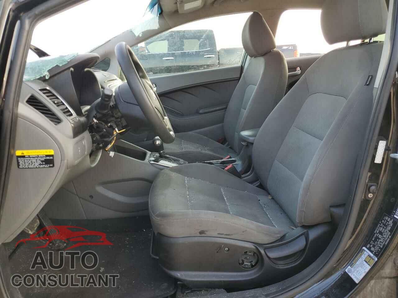 KIA FORTE 2017 - 3KPFK4A71HE044308
