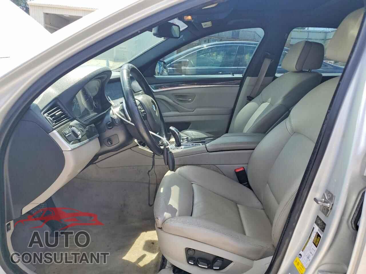 BMW 5 SERIES 2012 - WBAFR9C58CDV58409