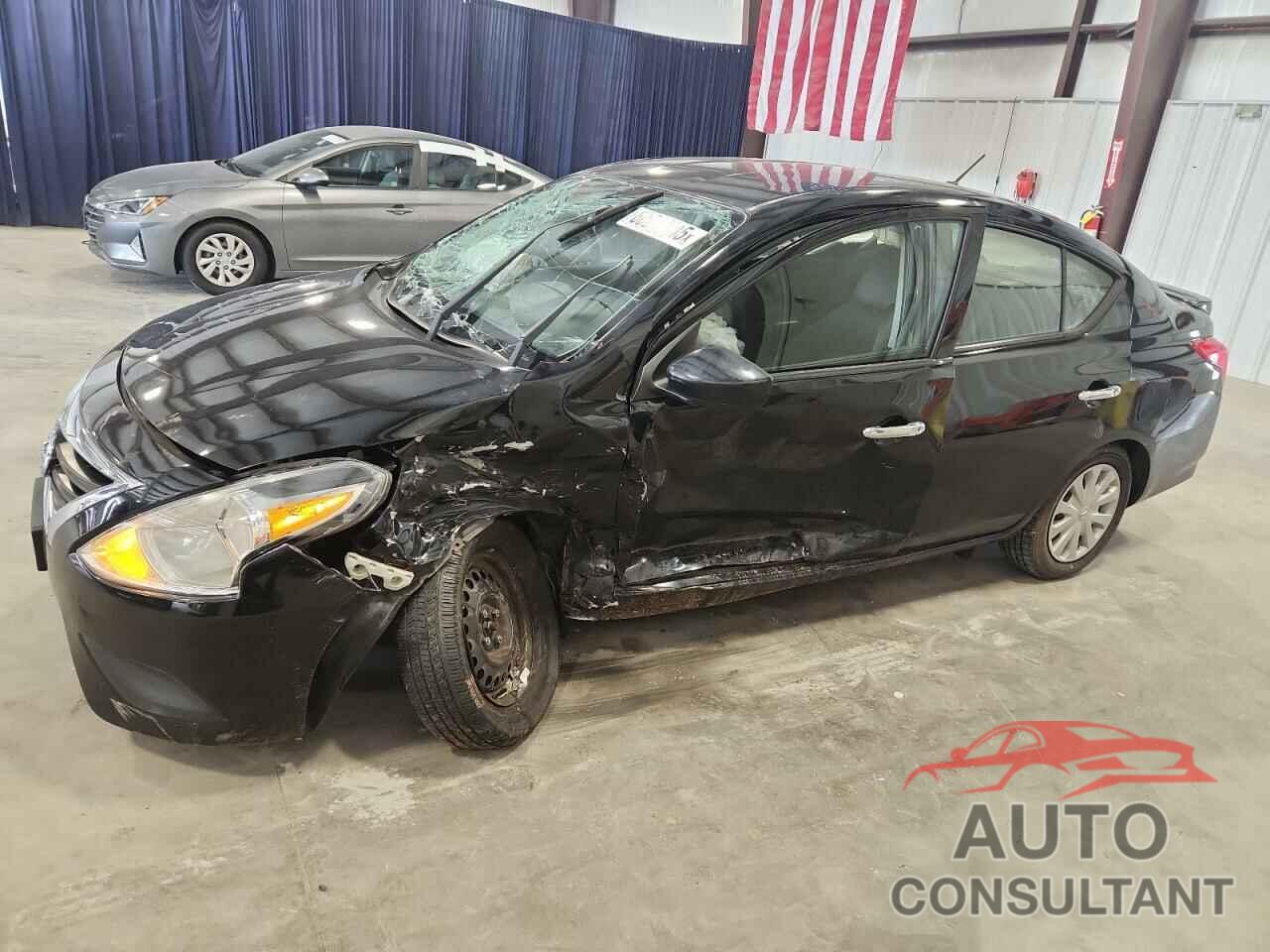 NISSAN VERSA 2018 - 3N1CN7AP5JL859885
