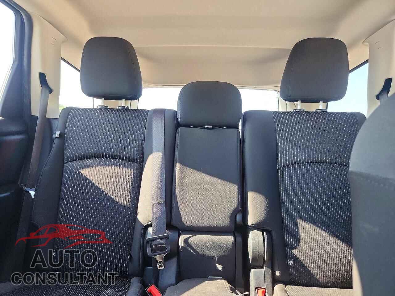 DODGE JOURNEY 2018 - 3C4PDCAB8JT288357
