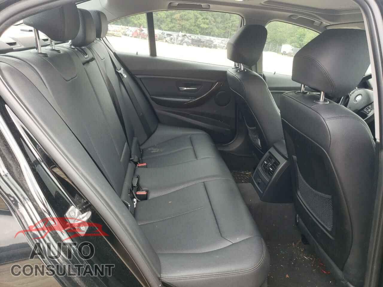 BMW 3 SERIES 2013 - WBA3C1C52DF442490