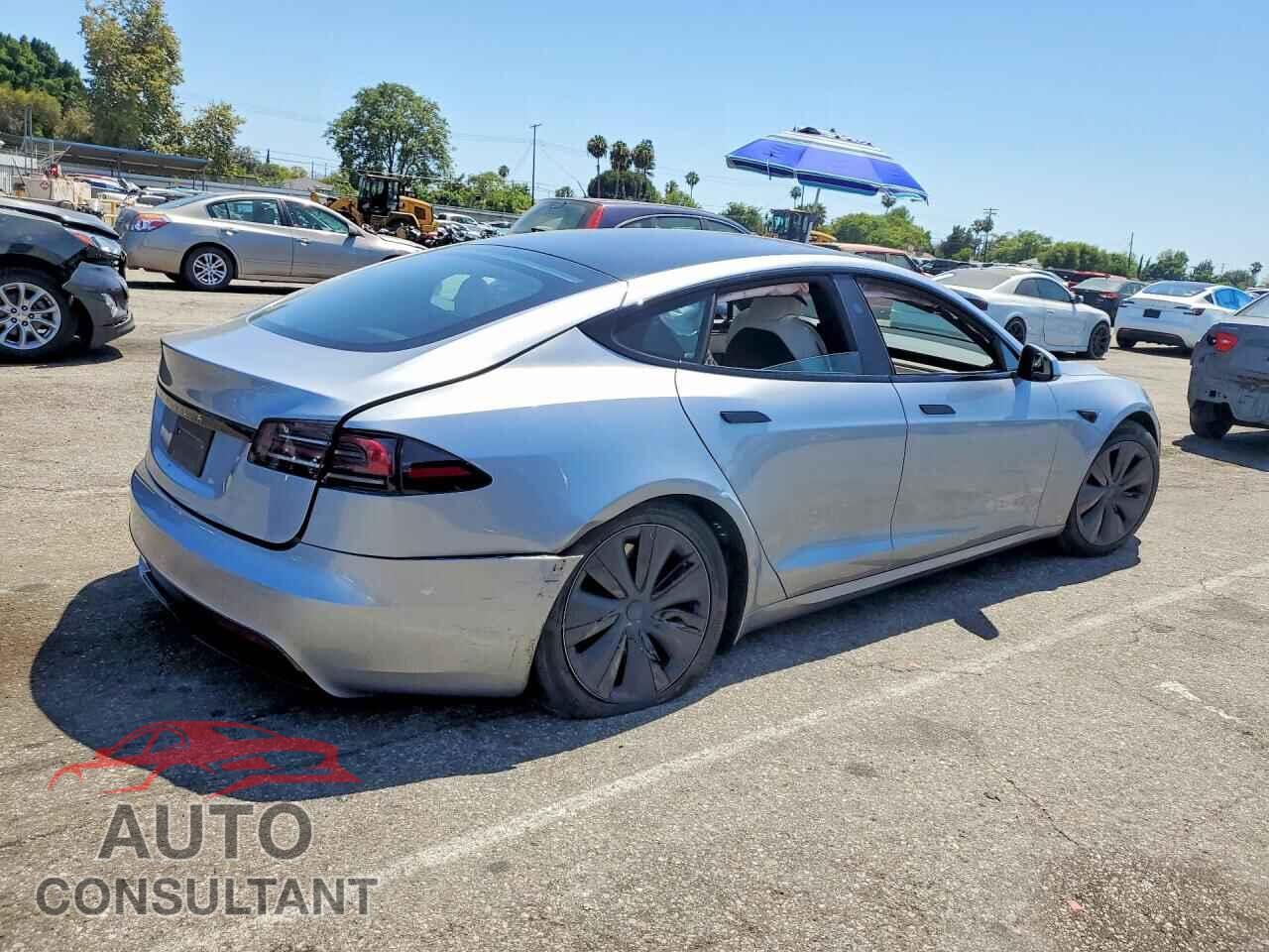 TESLA MODEL S 2025 - 5YJSA1E58SF550843