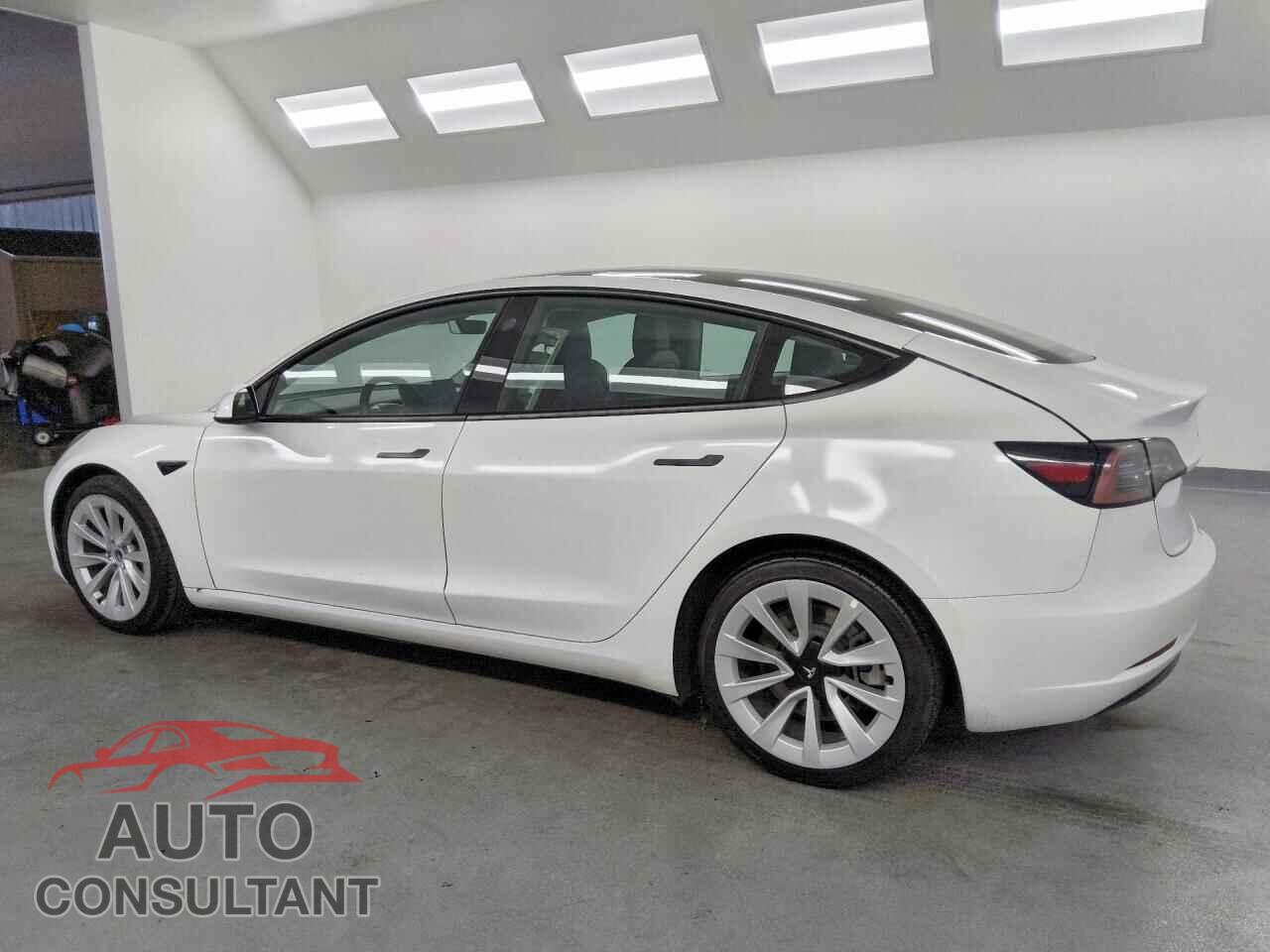 TESLA MODEL 3 2022 - 5YJ3E1EA6NF371145