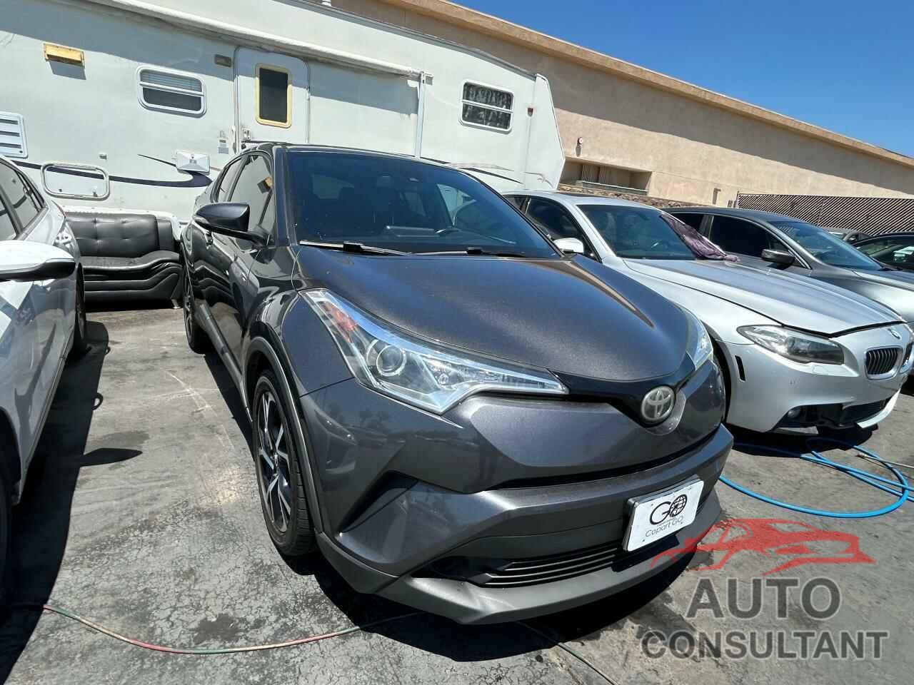 TOYOTA C-HR 2018 - NMTKHMBX1JR004008