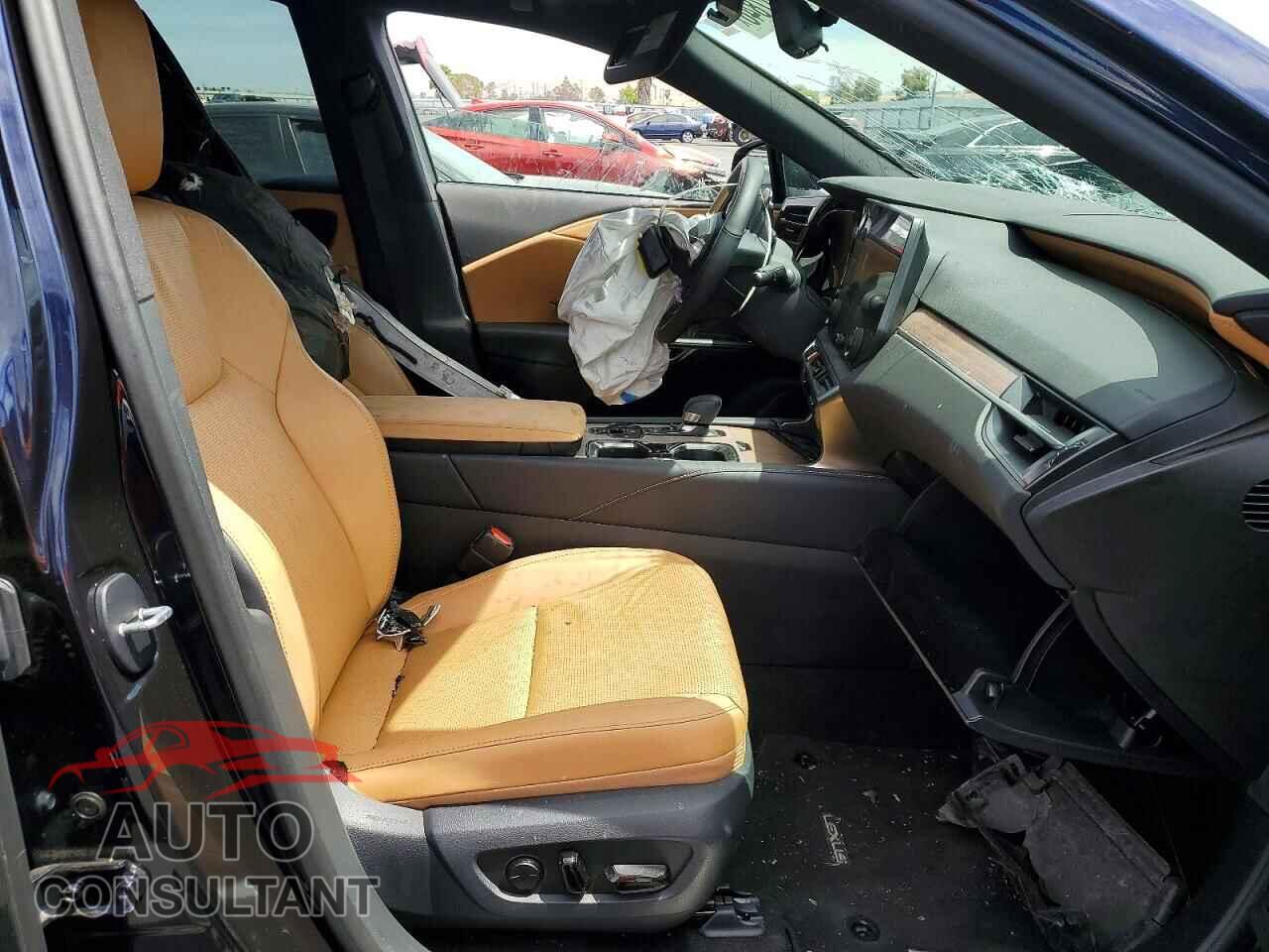 LEXUS UNKNOWN 2025 - 2T2BBMCA5SC074050
