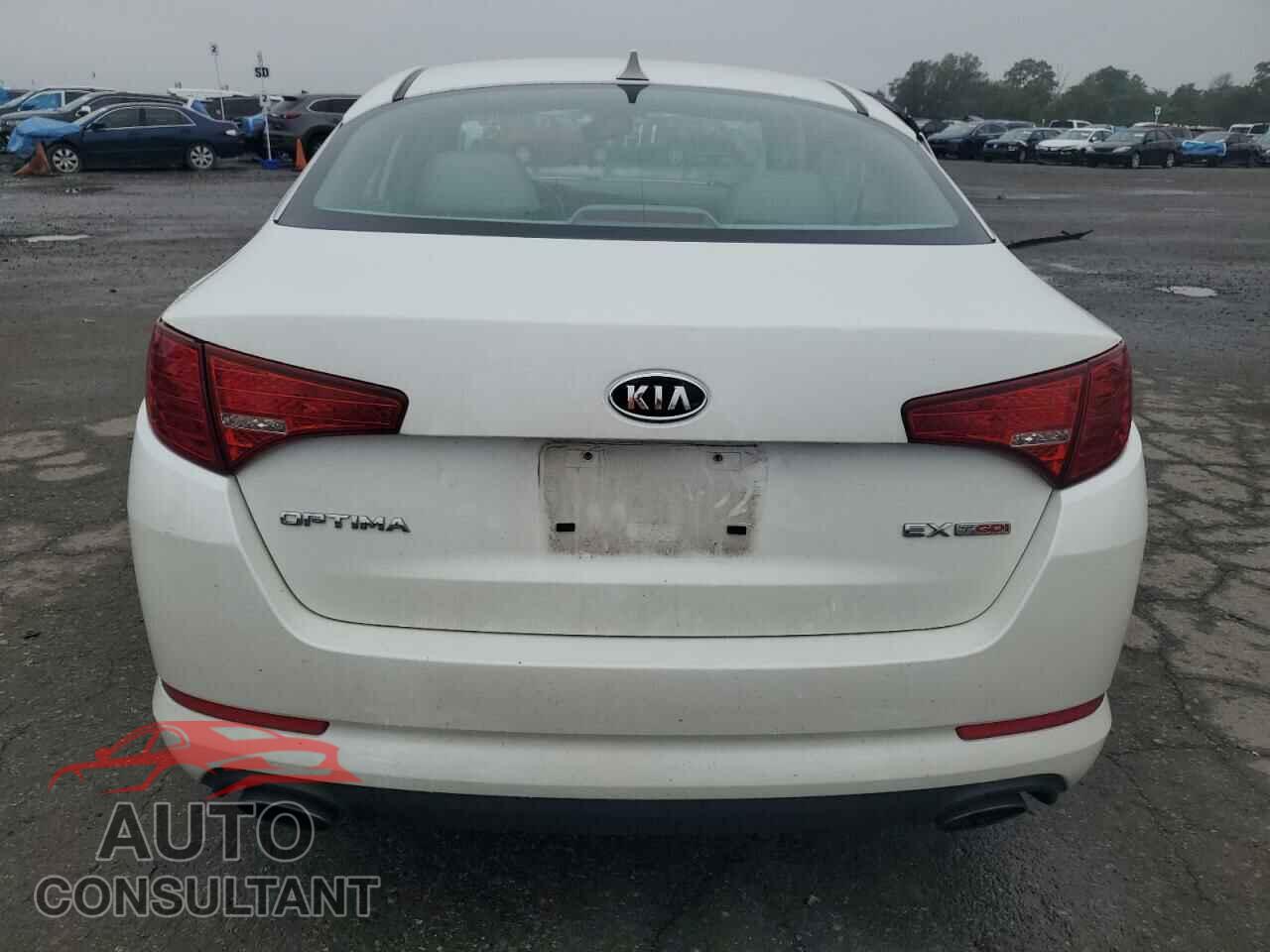 KIA OPTIMA 2011 - KNAGN4A65B5143362