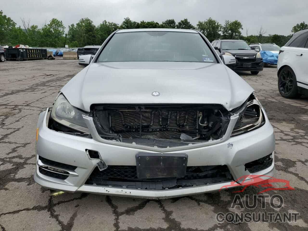 MERCEDES-BENZ C-CLASS 2013 - WDDGF8AB3DR287207