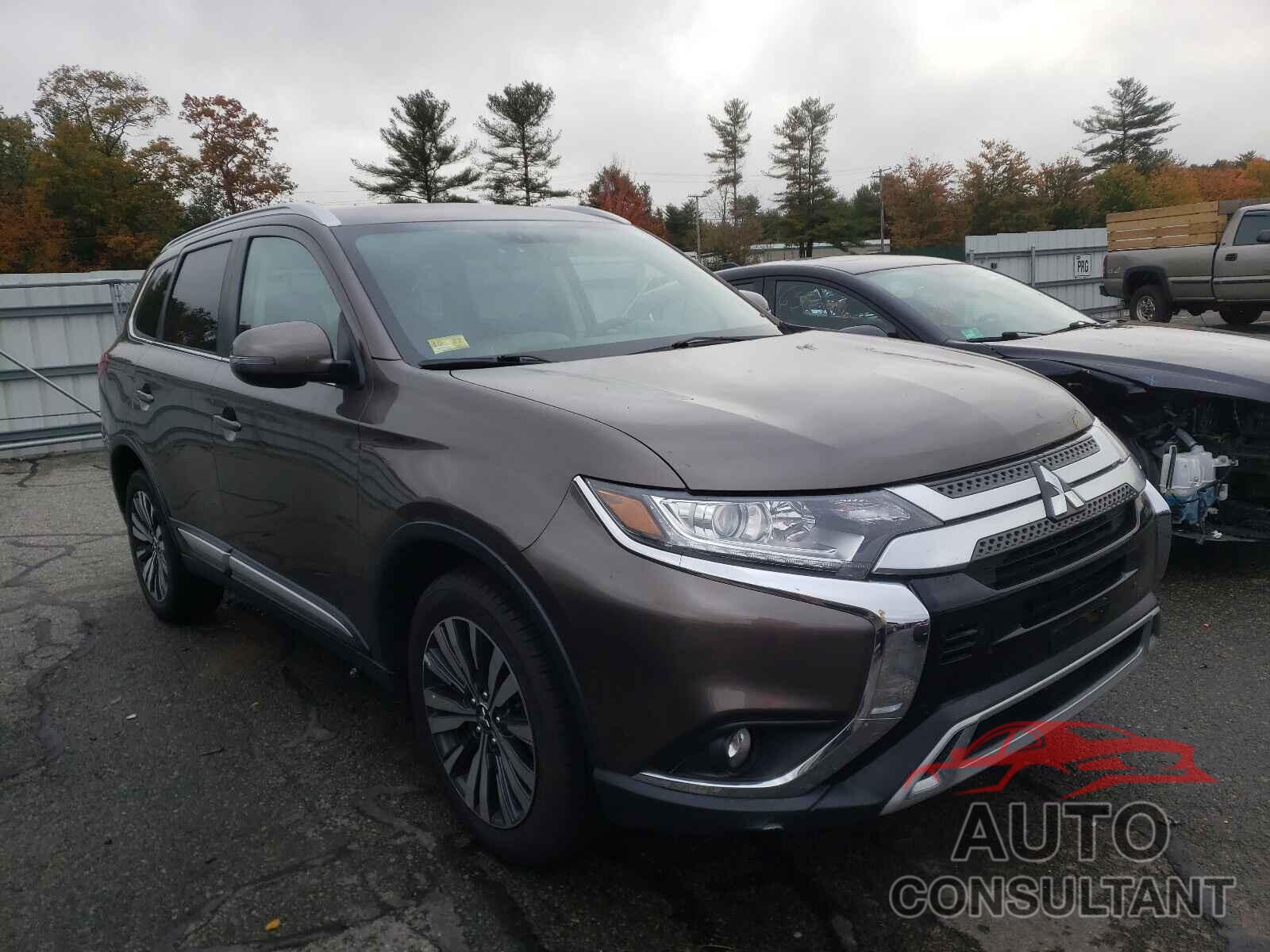 MITSUBISHI OUTLANDER 2019 - JA4AZ3A35KZ023402