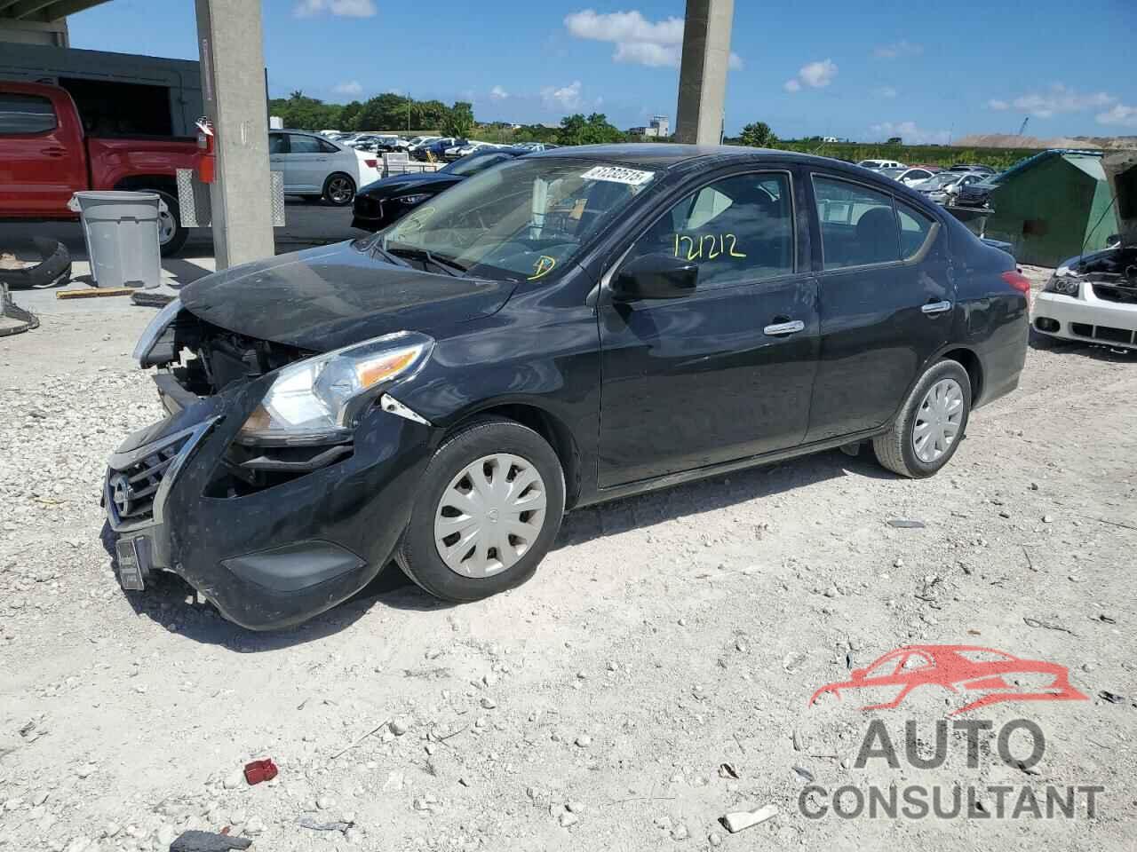 NISSAN VERSA 2018 - 3N1CN7AP7JL869026