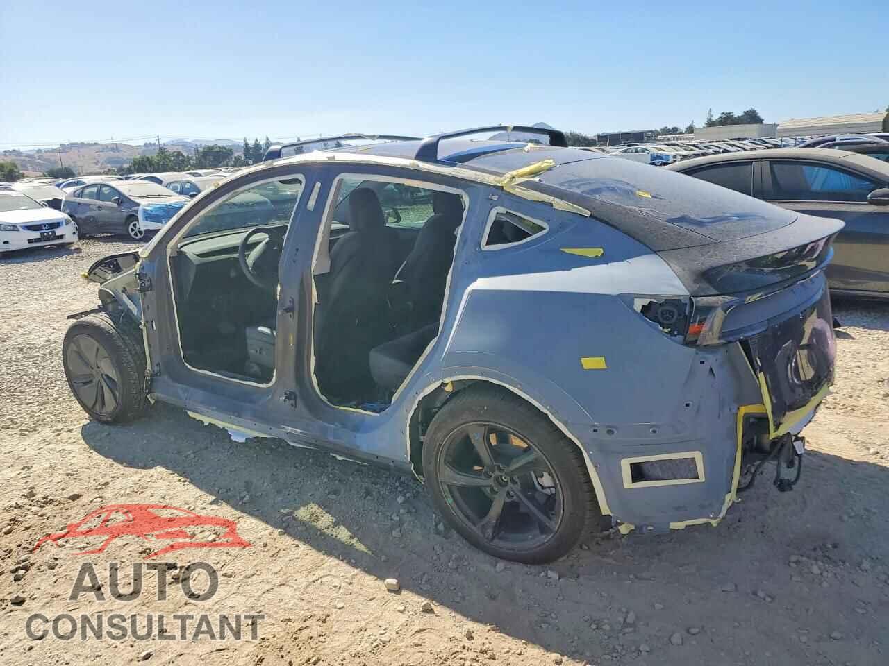 TESLA MODEL Y 2026 - 7SAYGDEEXTF400201