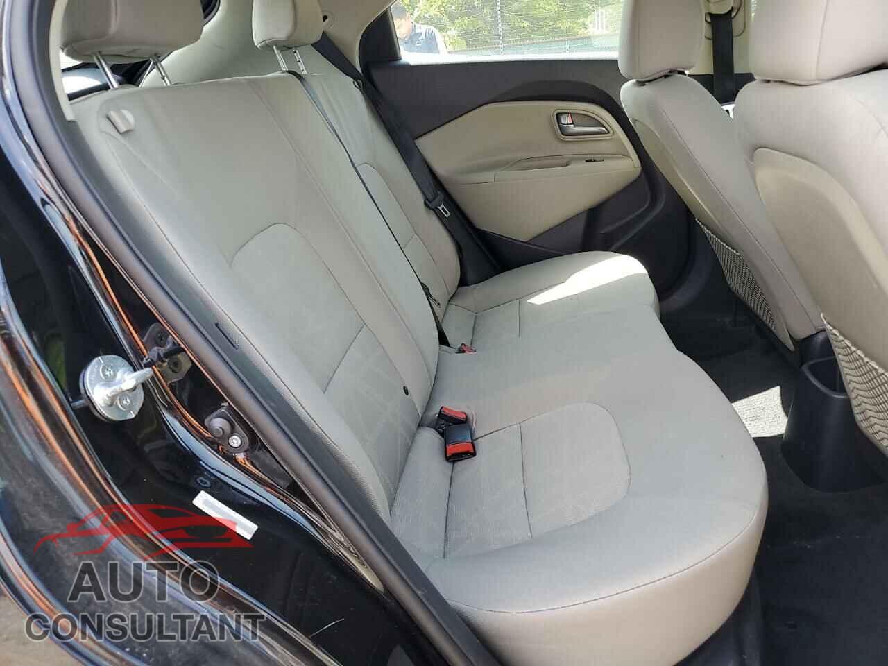 KIA RIO 2014 - KNADM5A32E6410392