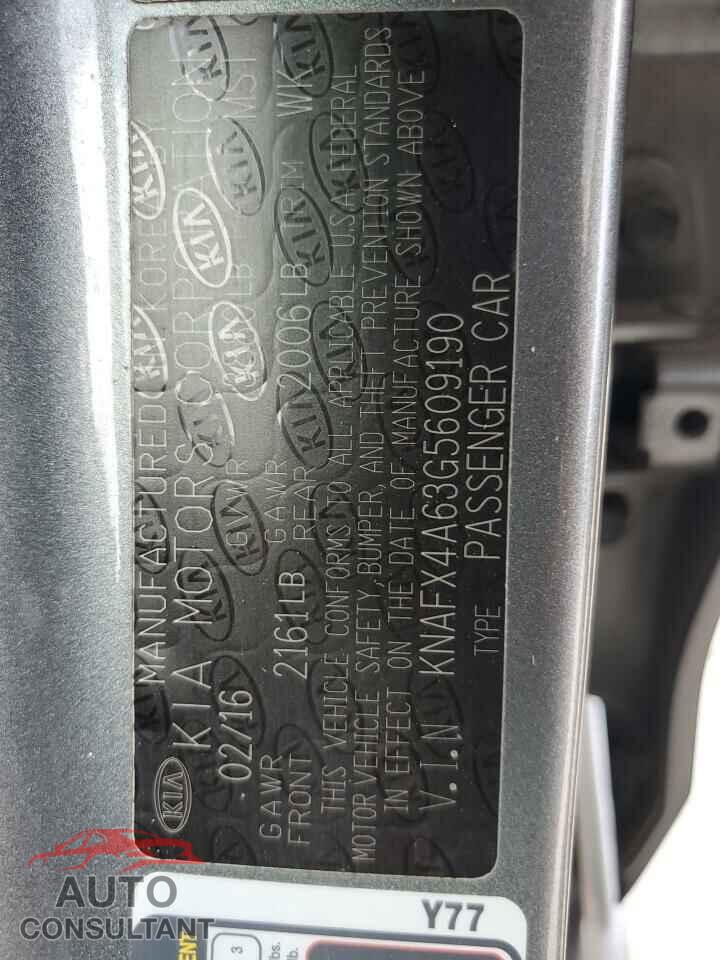 KIA FORTE 2016 - KNAFX4A63G5609190