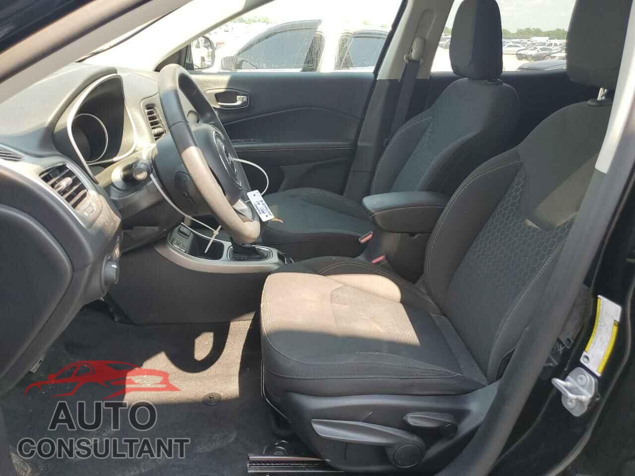 JEEP COMPASS 2019 - 3C4NJCAB4KT726311