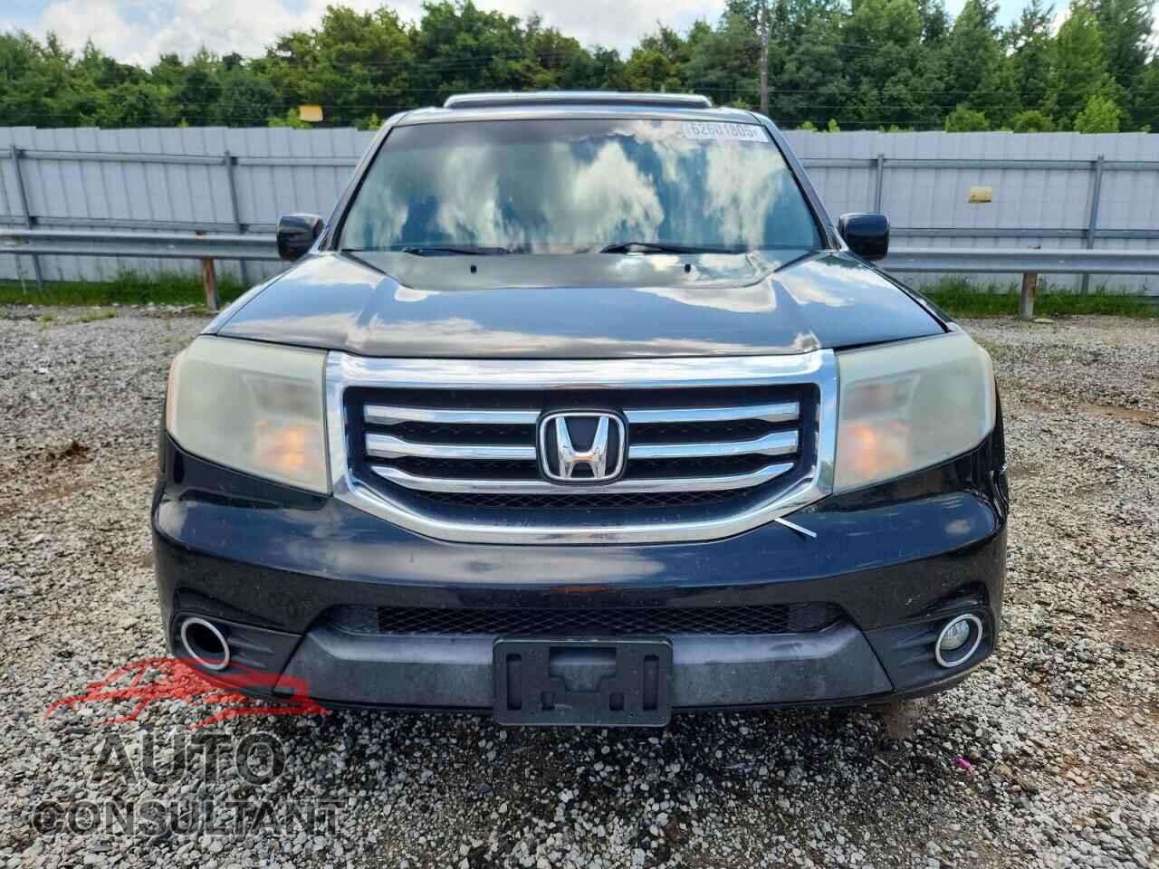 HONDA PILOT 2015 - 5FNYF3H30FB035228