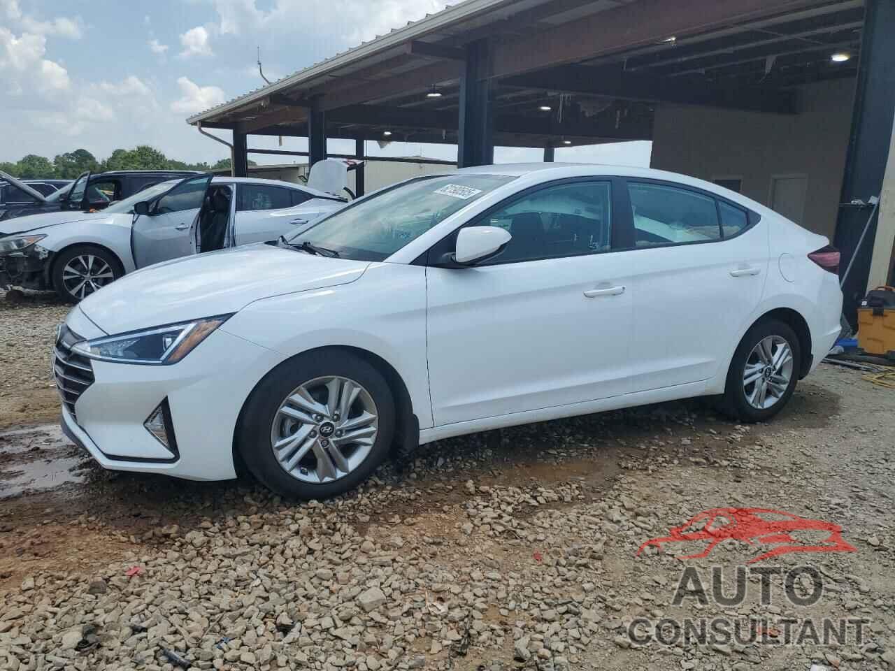HYUNDAI ELANTRA 2020 - 5NPD84LF1LH602463