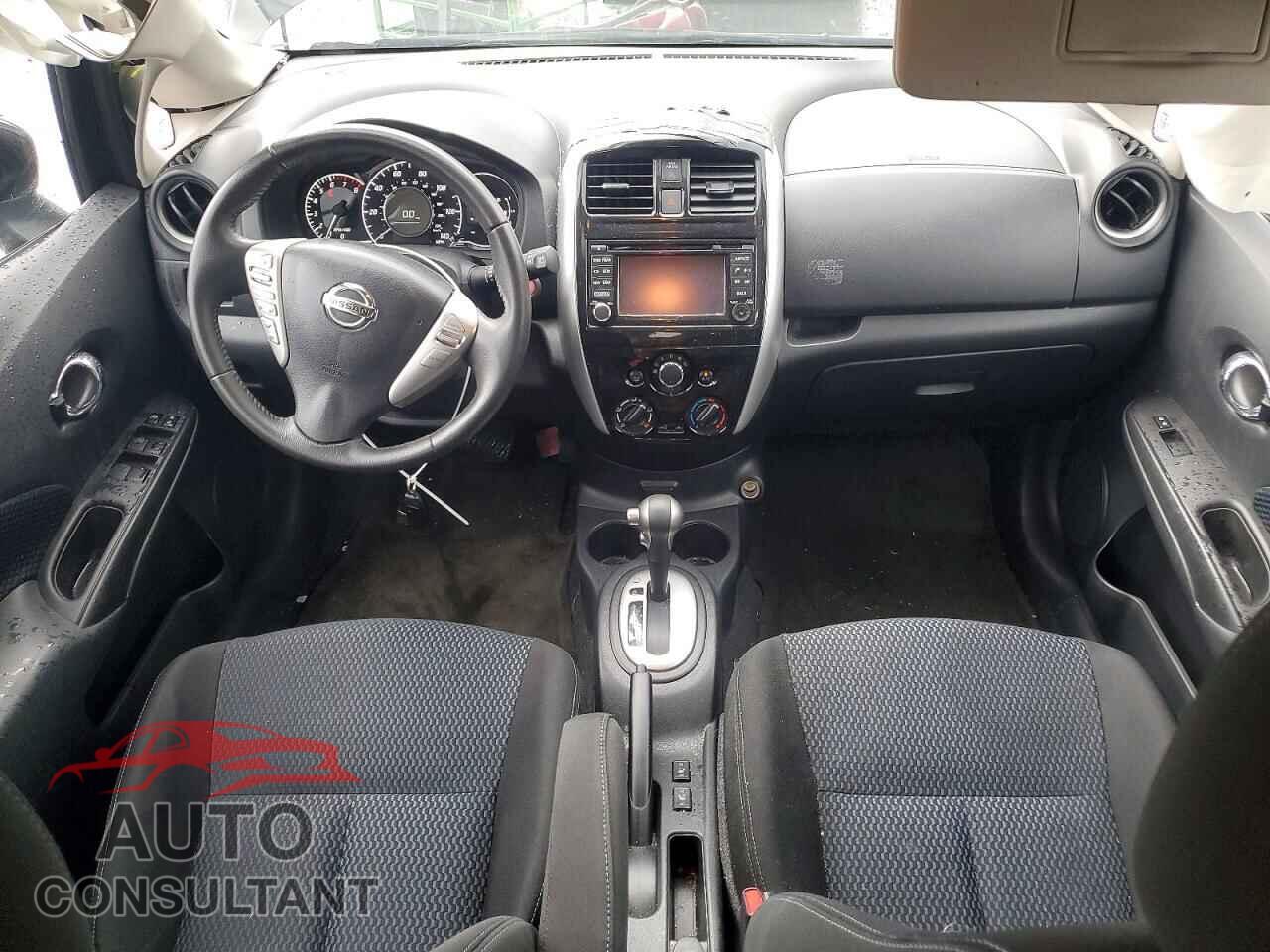 NISSAN VERSA 2017 - 3N1CE2CP3HL374137