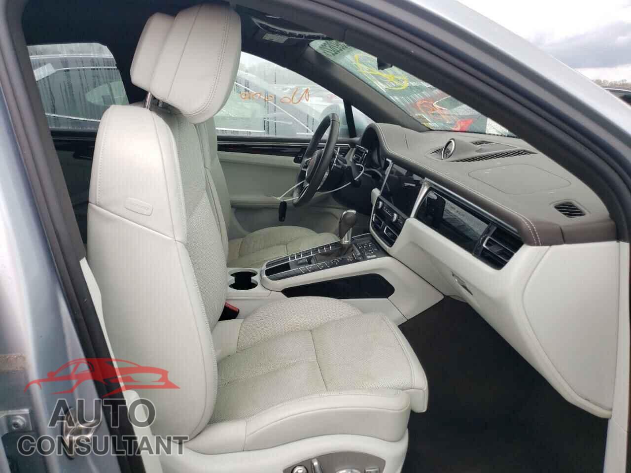 PORSCHE MACAN 2021 - WP1AA2A58MLB11440