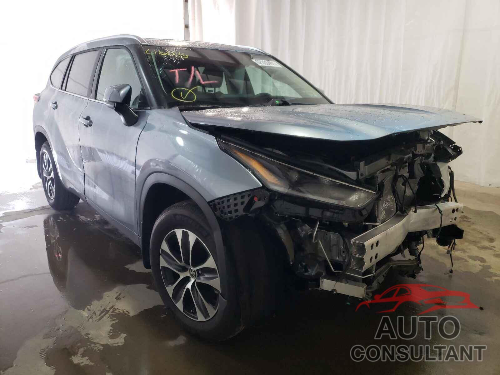 TOYOTA HIGHLANDER 2021 - 5TDGZRBH2MS138234